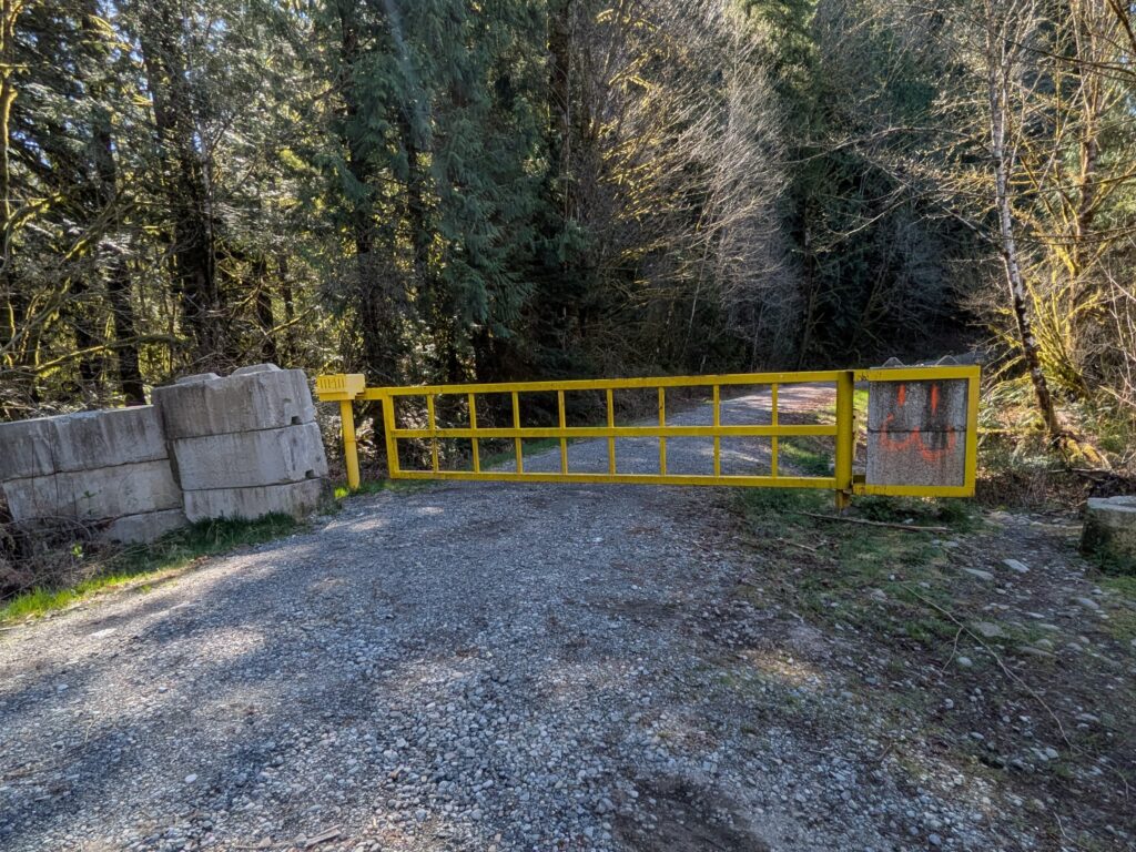 gate at road to Racehorse fossil site